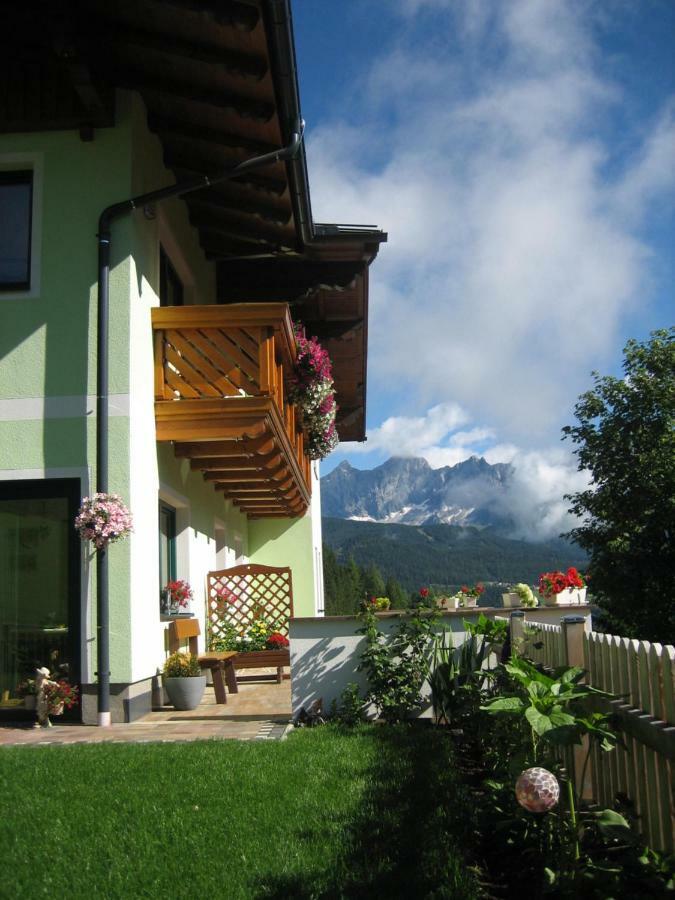 Haus Schuetter Apartment Schladming Bagian luar foto